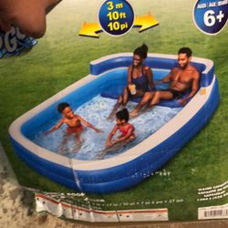 Pool For Sale Never Used I’m Hoping For 50$