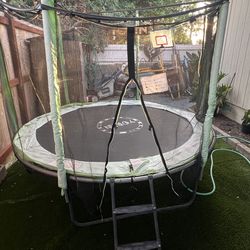 Trampoline