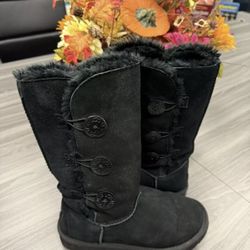 UGG Mid-Calf Black Boots Style 1873 Bailey Button Triplet Women’s Size 8