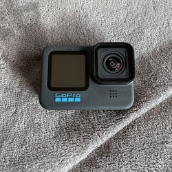 GoPro Hero 10 Black Bundle