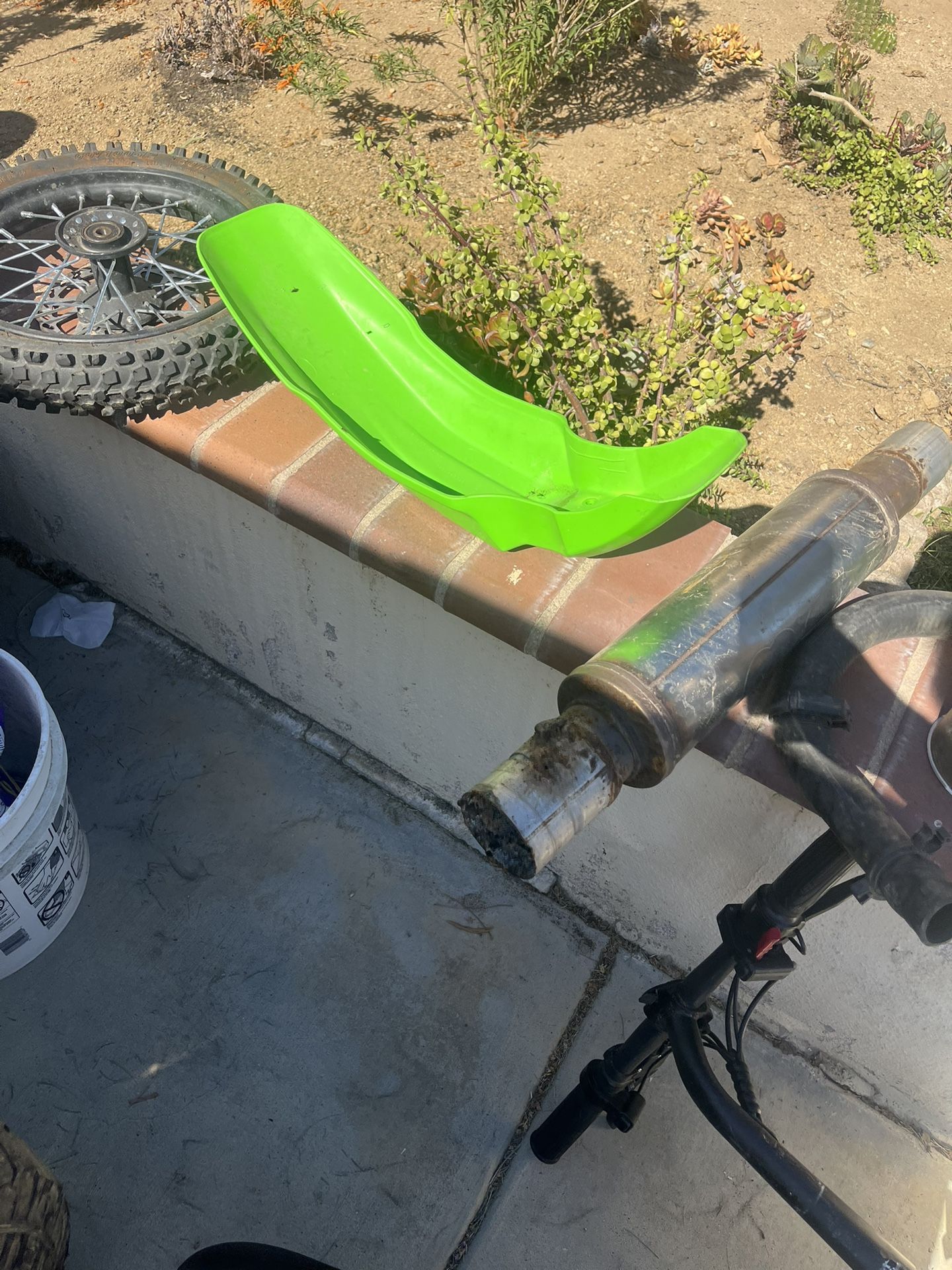Muffler