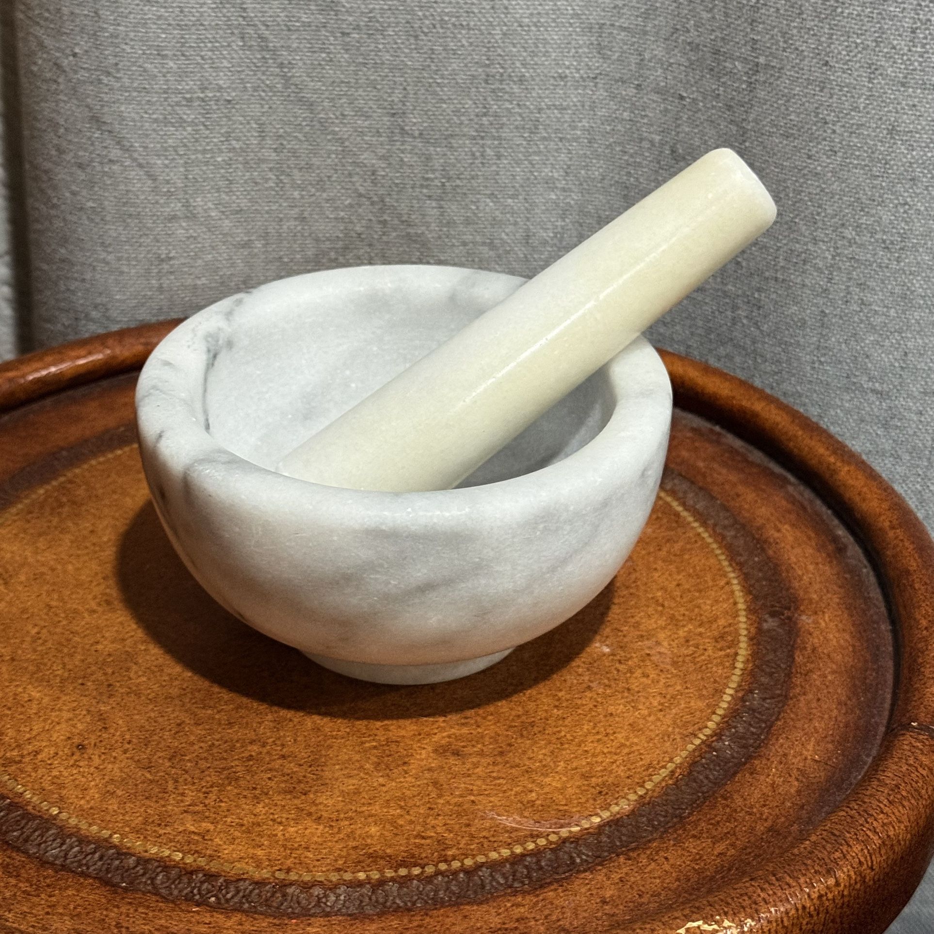 Small White Marble Mortar & Pestle Set • Herb & Spice Grinder