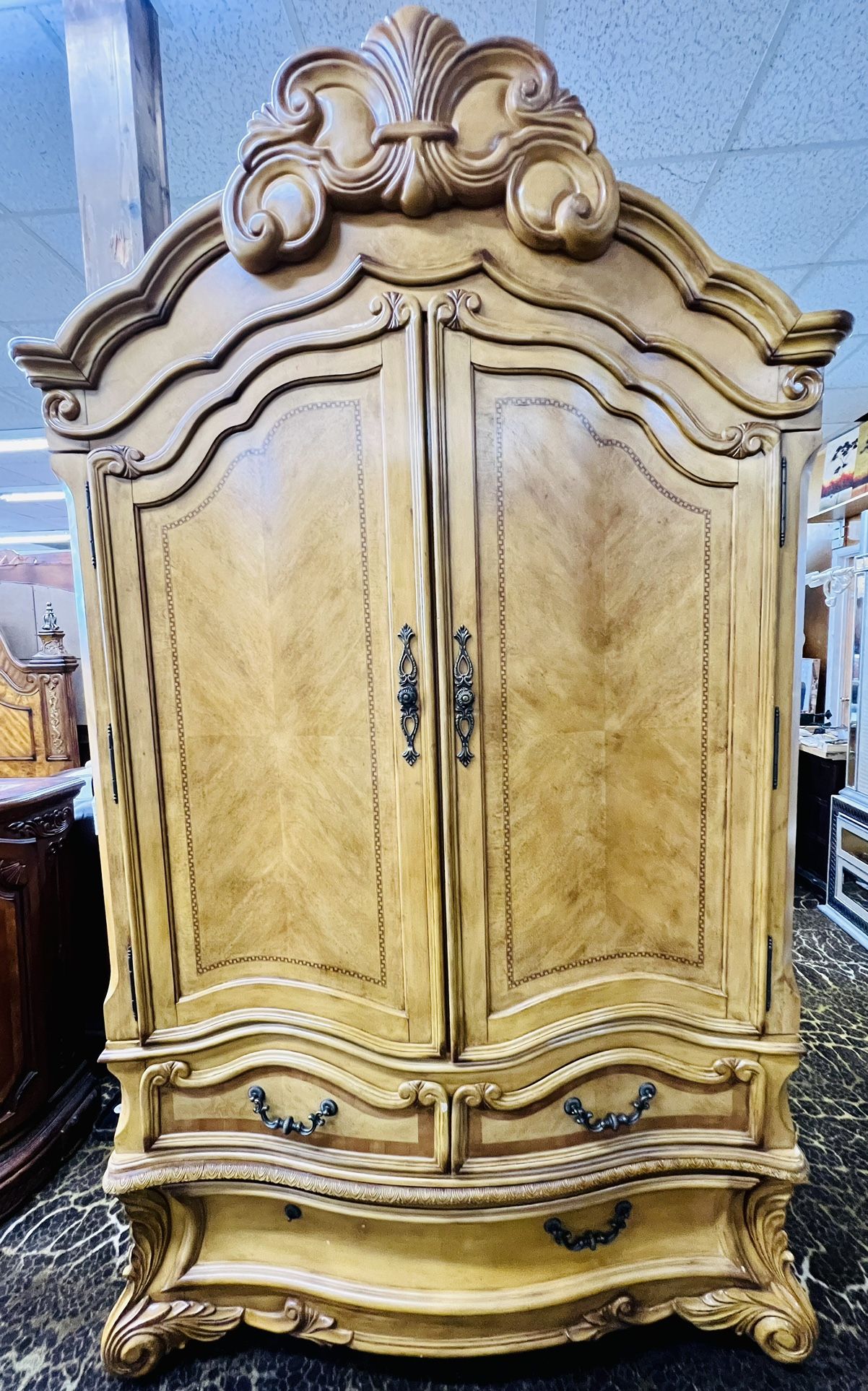 AICO By Michael Amini FIRENZE Armoire