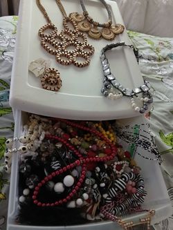 Jewlery