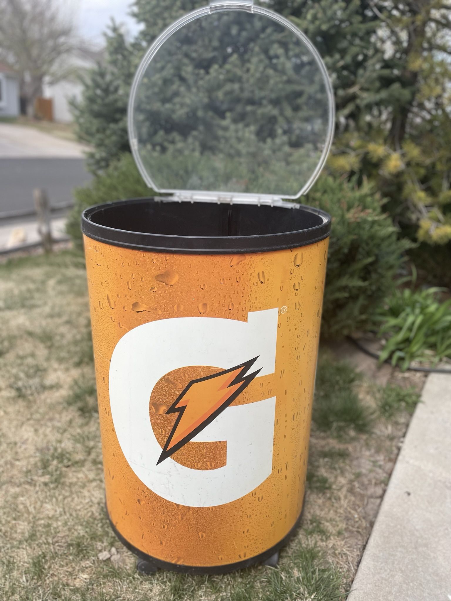 Gatorade Ice Barrel