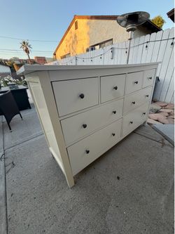 Furniture dresser