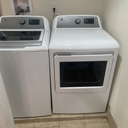 GE Washer and Dryer Set