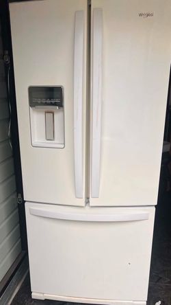 Whirlpool 30” White French Door Refrigerator w/ Ice & Water Dispenser ($450 OBO)