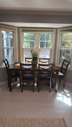 Dinning table with 6 chairs