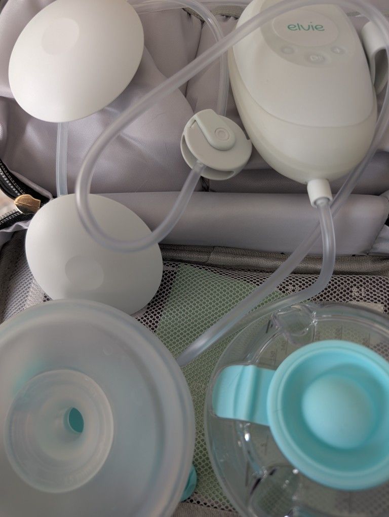 Elvie V2 Hands Free Double Breastpump + Carrying Bag