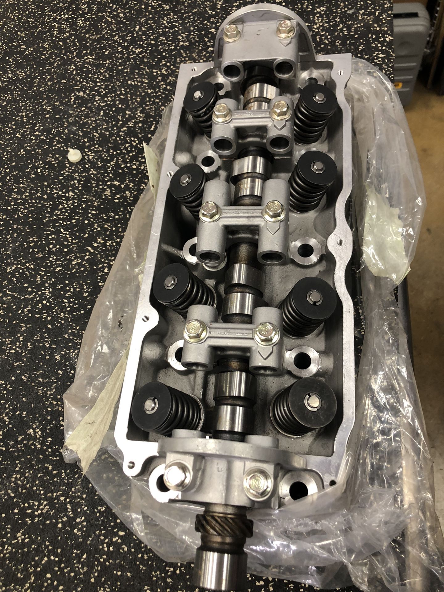 Mazda B2200 Engine Cylinder Head
