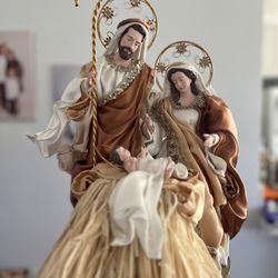 Holy Family Statue Centre Piece 