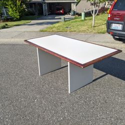 Heavy duty desk