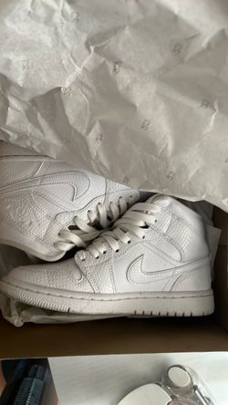 Sake skin Jordan 1s white womens 5 and a half