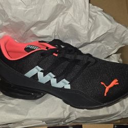 Pumas Shoes Women Size 8.5