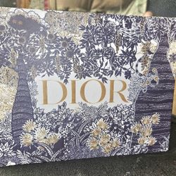 Christian Dior $800