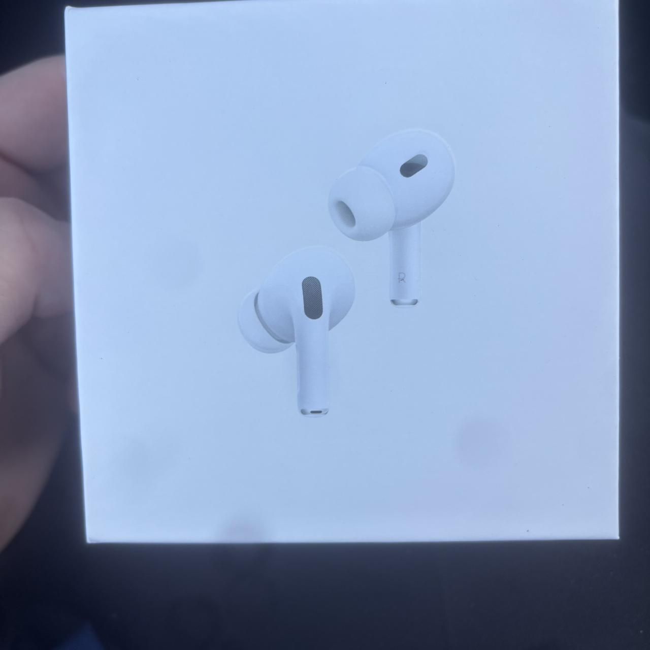 AirPods Gen 2
