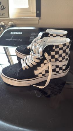 Men 5 Women 6.5 Vans