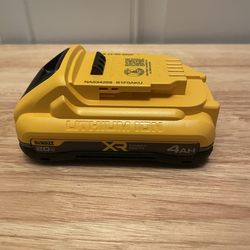 New Dewalt Battery POWERPACK XR 4AH