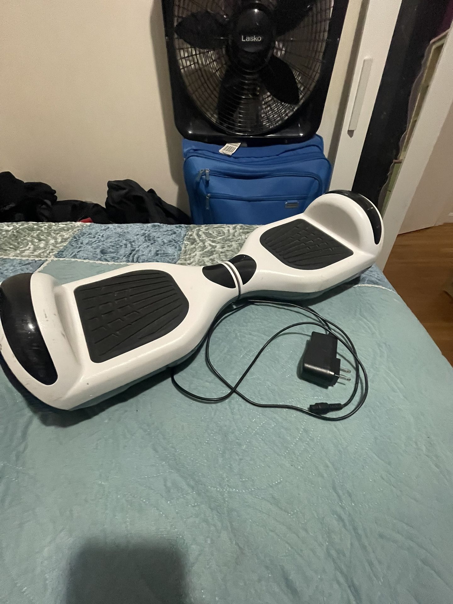 White Hover board 6.5 In. Two-Wheel Self Balancing Hover board with Bluetooth Speaker and LED Lights 