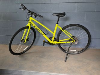 Trek FX1 Hybrid Bike Medium