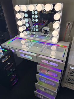 NEW! 7 Glass Fronted Drawers with Hollywood Vanity Mirror