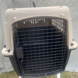Top Paw Kennel/ Travel Carrier “28 “ 