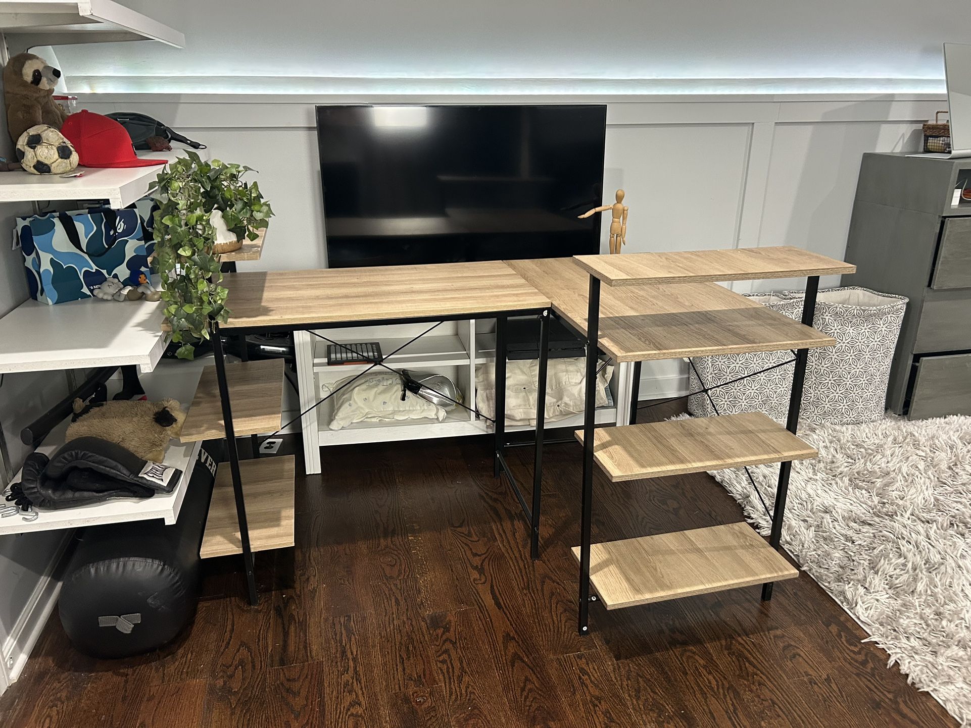 Office Desk (two Piece)