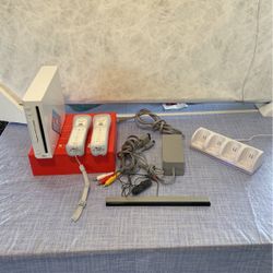 Wii Bundle With Wii Sports 