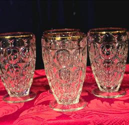Vintage Indiana Glass King’s Crown Gold Rim Tumblers               set of 4