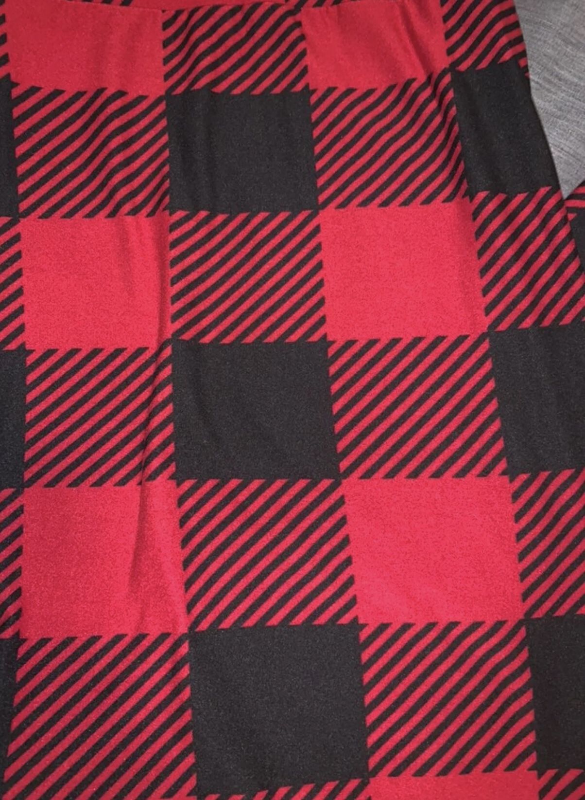Buffalo plaid Lularoe leggings