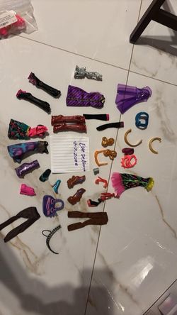 G1 monster high accessories lot