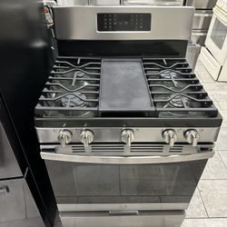 GE-30 Inc 5.0 Cu.ft Gas Range With Self-clean Convection Oven And Air Fry In Stainless Steel 