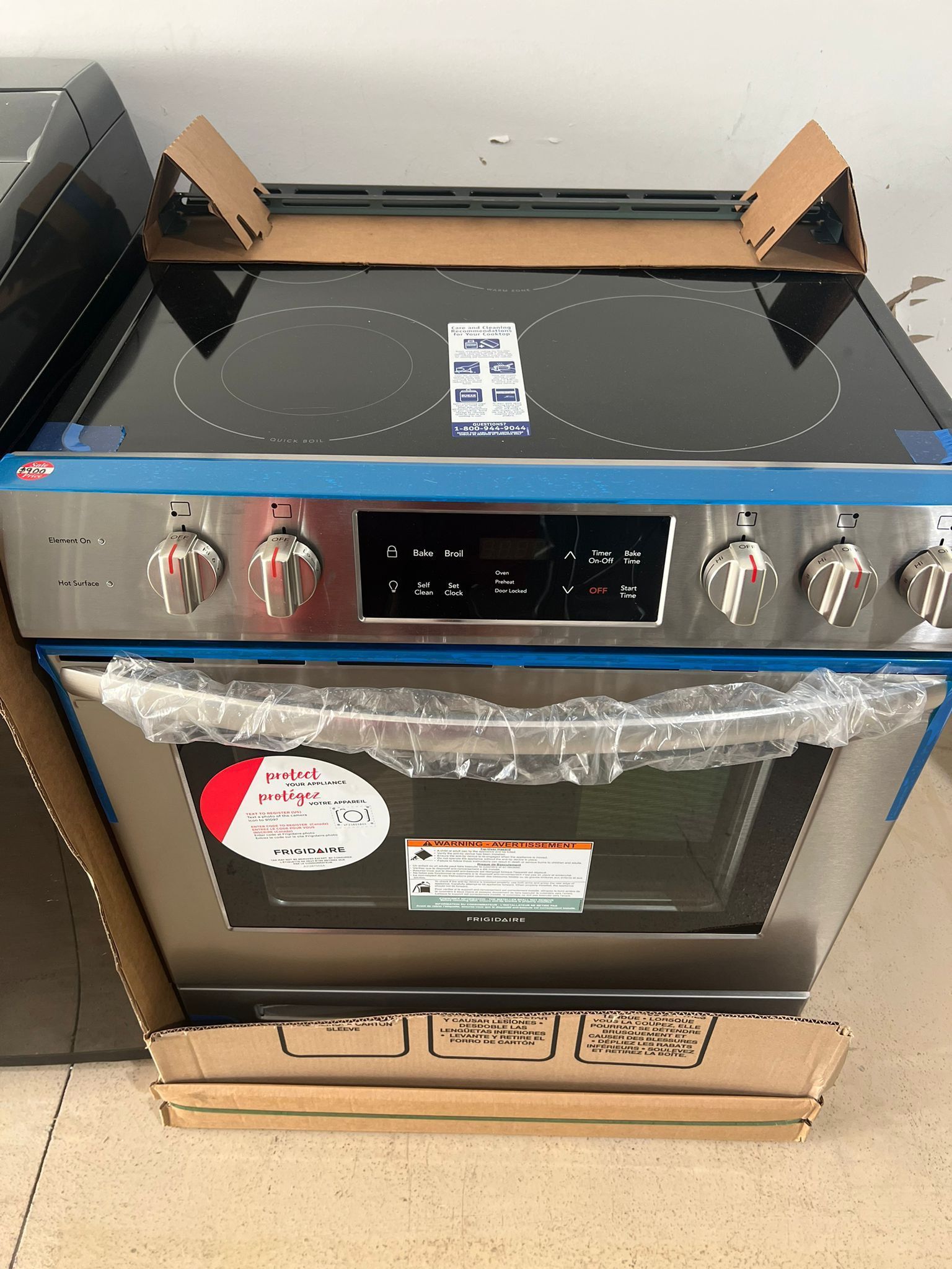 Slide In Range Frigidaire New