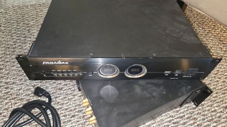 Panamax M5300-PM