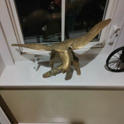 Eagle Statue 