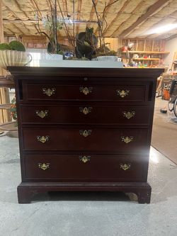 Traditional Mahogany Gentleman’s Valet Chest – 4 Drawer with Pull-Out Writing Surface
