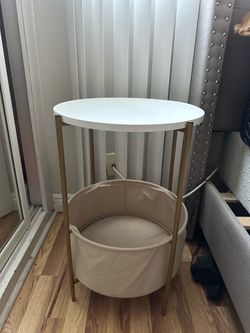 End Side Table *MAKE OFFER*