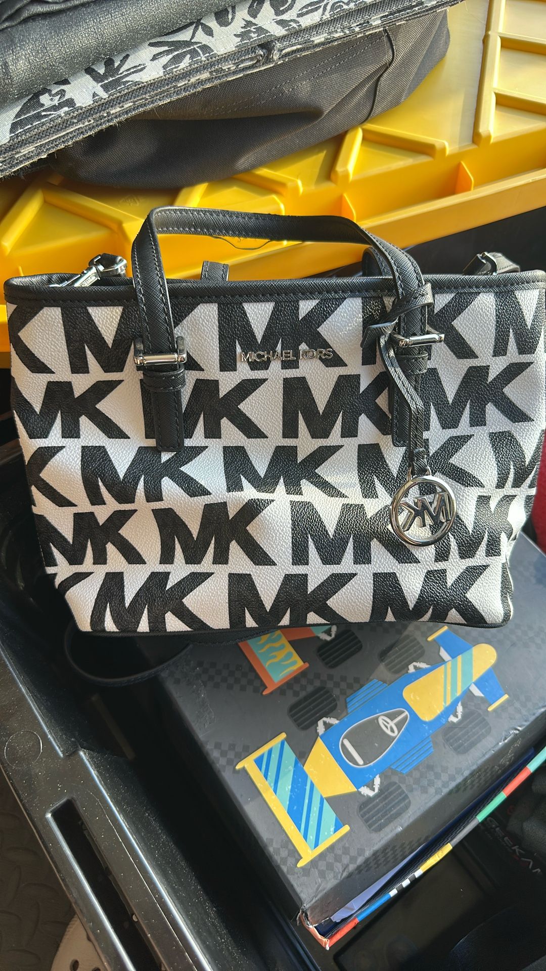 michael kors bag