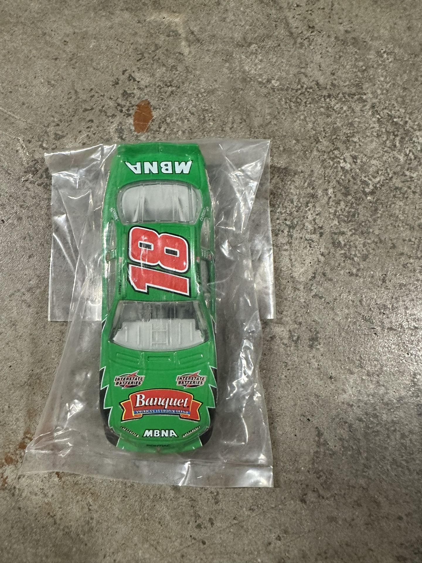 2002 NASCAR #18 Pontiac Grand Prix Banquet Interstate Batteries Collectible Toy Car