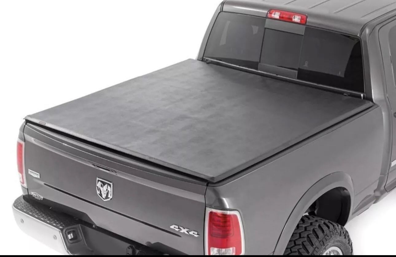 Rough Country Bed Cover, Tri Fold 6’4 1500 (02-08)/2500 (03-08)