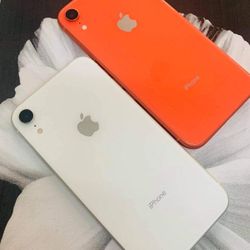 iPhone XR (64 GB) Unlocked Each With Warranty 