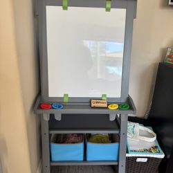 Little partners Easel