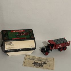 Die Cast  Texaco 1925 Kenworth Stake Truck Series #9 ERTL