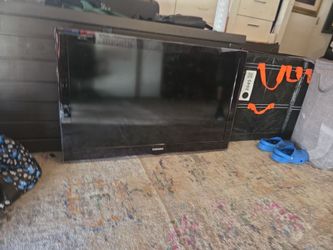 40'' Samsung TV