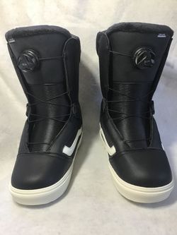 Snowboard Boots 9 Women’s