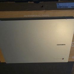 Samsung Chrome Book Go