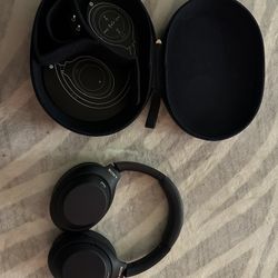 Sony WH-1000XM4 Wireless Premium Noise Canceling Overhead Headphones with Mic for Phone-Call and Alexa Voice Control, Midnight Blue WH1000XM4