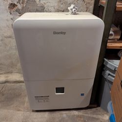 Danby 50 Pint Dehumidifier With Pump