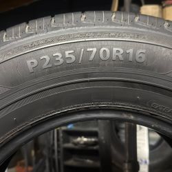 235/70/16 Lexani 